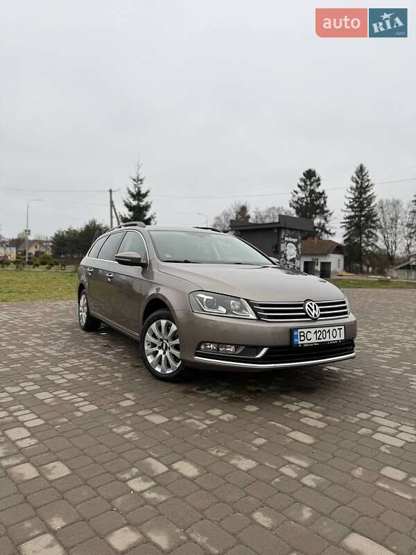 Volkswagen Passat 2011