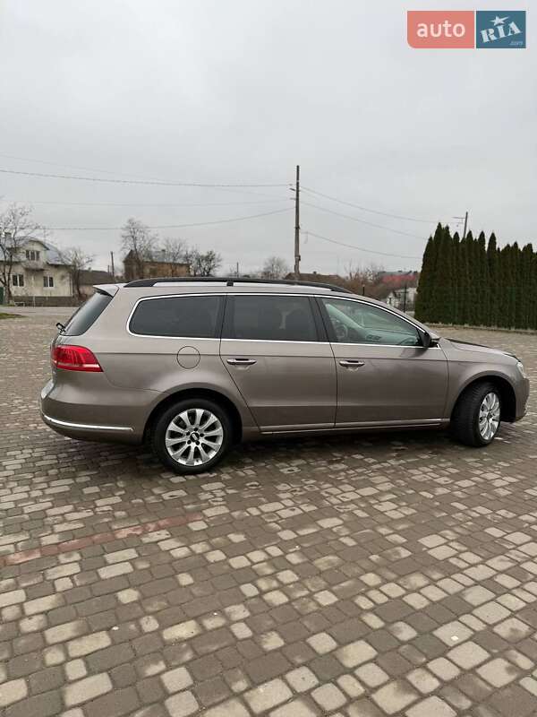 Універсал Volkswagen Passat 2011 в Самборі