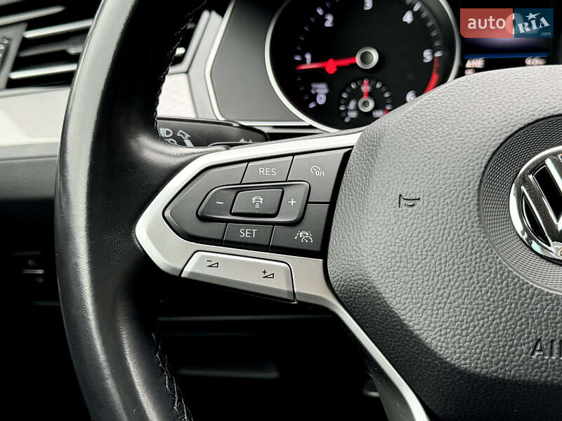 Універсал Volkswagen Passat 2019 в Києві фото 45 Універсал Volkswagen Passat 2019 в Києві