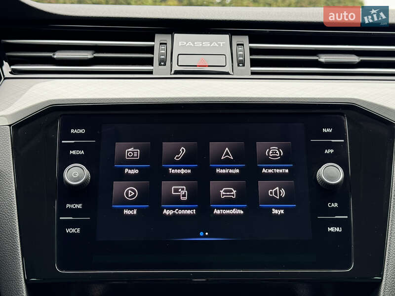 Універсал Volkswagen Passat 2019 в Києві фото 50 Універсал Volkswagen Passat 2019 в Києві