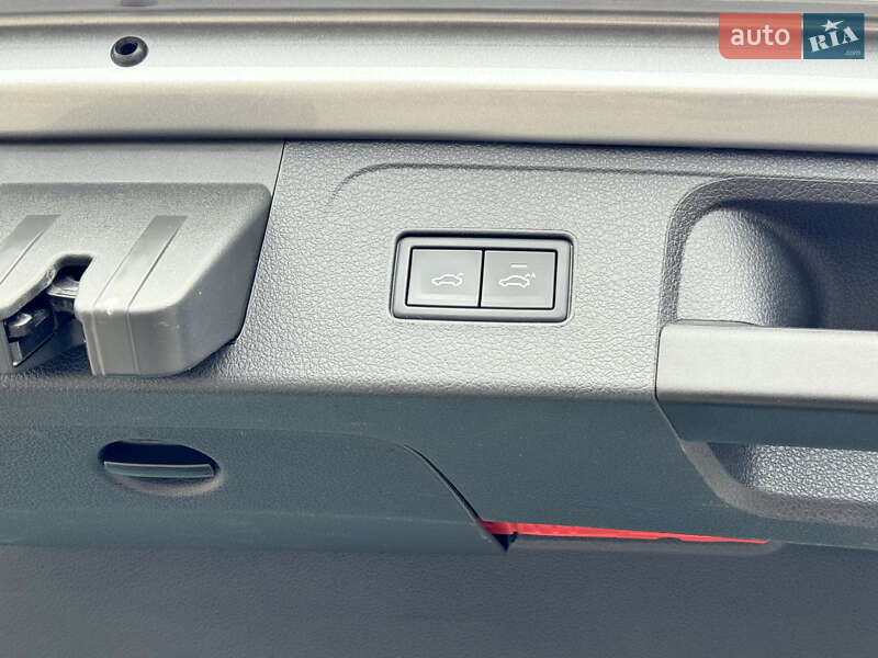 Універсал Volkswagen Passat 2019 в Києві фото 67 Універсал Volkswagen Passat 2019 в Києві