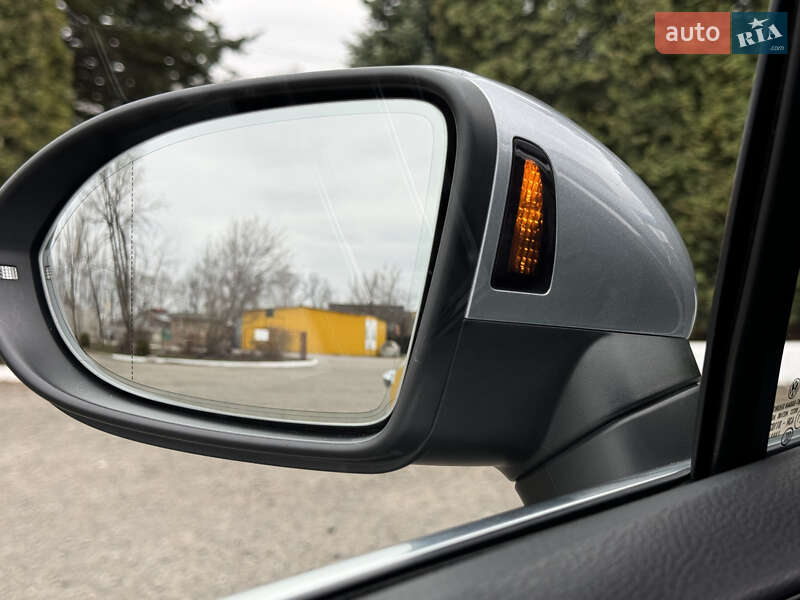 Універсал Volkswagen Passat 2019 в Києві фото 41 Універсал Volkswagen Passat 2019 в Києві