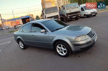 Седан Volkswagen Passat 2001 в Виннице