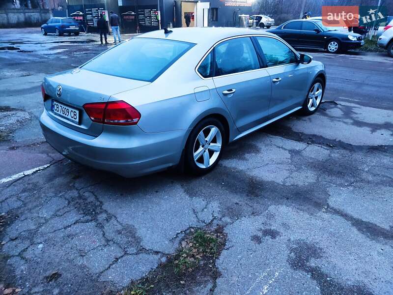 Седан Volkswagen Passat 2011 в Чернигове