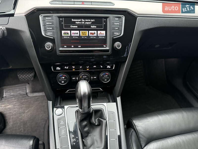 Седан Volkswagen Passat 2015 в Кривом Роге