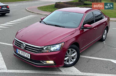 Седан Volkswagen Passat 2016 в Києві