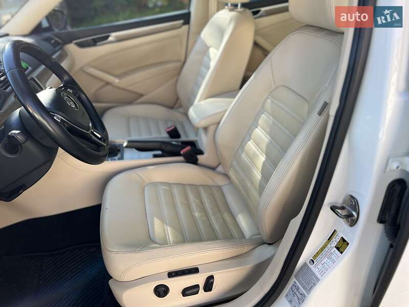 Седан Volkswagen Passat 2017 в Львове фото 12 Седан Volkswagen Passat 2017 в Львове