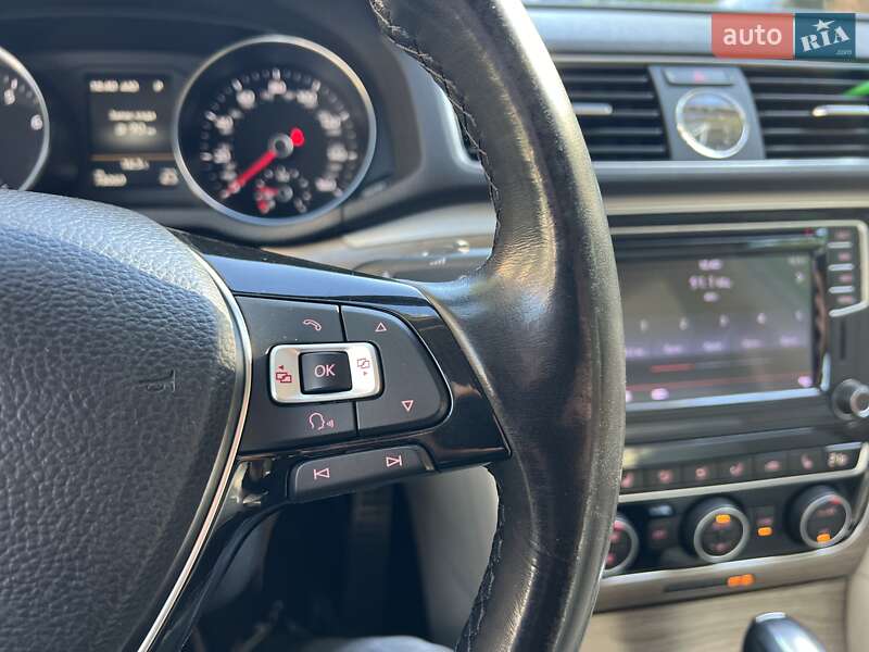 Седан Volkswagen Passat 2017 в Львове фото 32 Седан Volkswagen Passat 2017 в Львове