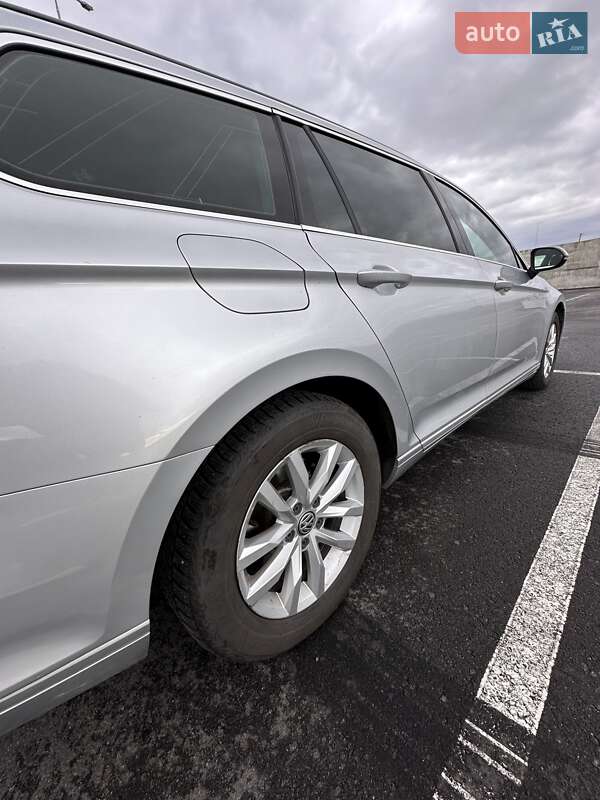 Универсал Volkswagen Passat 2016 в Львове