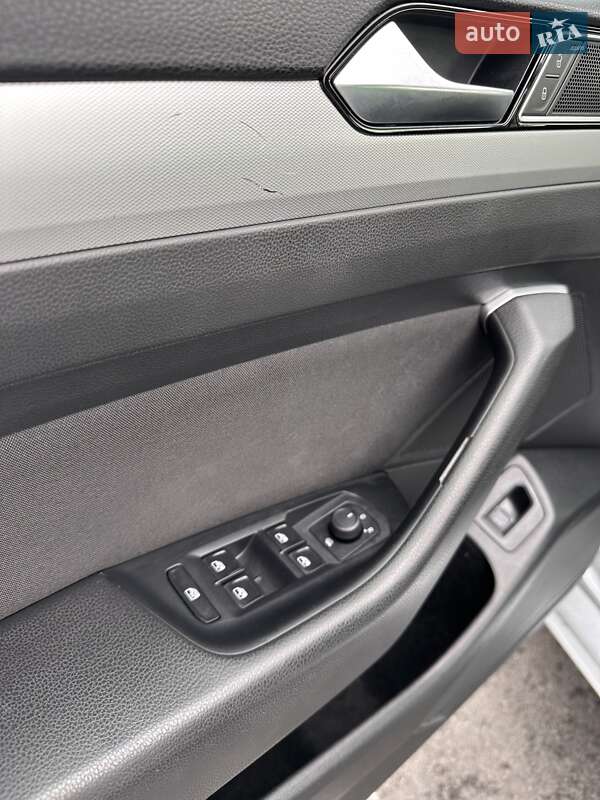 Универсал Volkswagen Passat 2016 в Львове