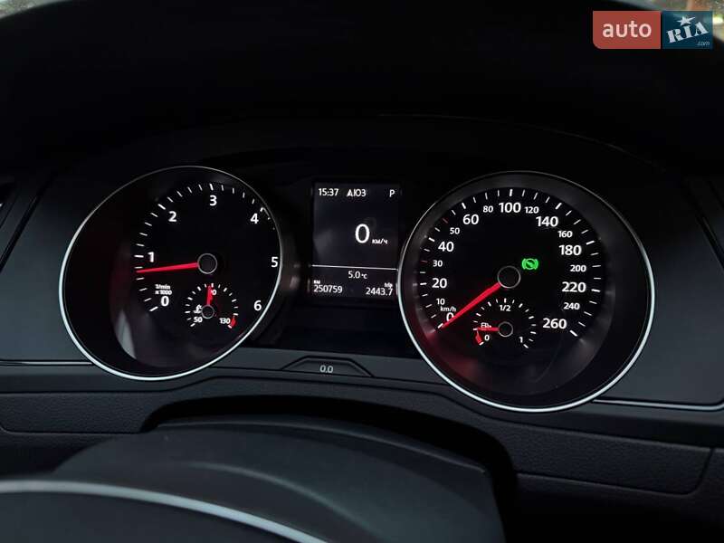 Универсал Volkswagen Passat 2016 в Киеве фото 15 Универсал Volkswagen Passat 2016 в Киеве
