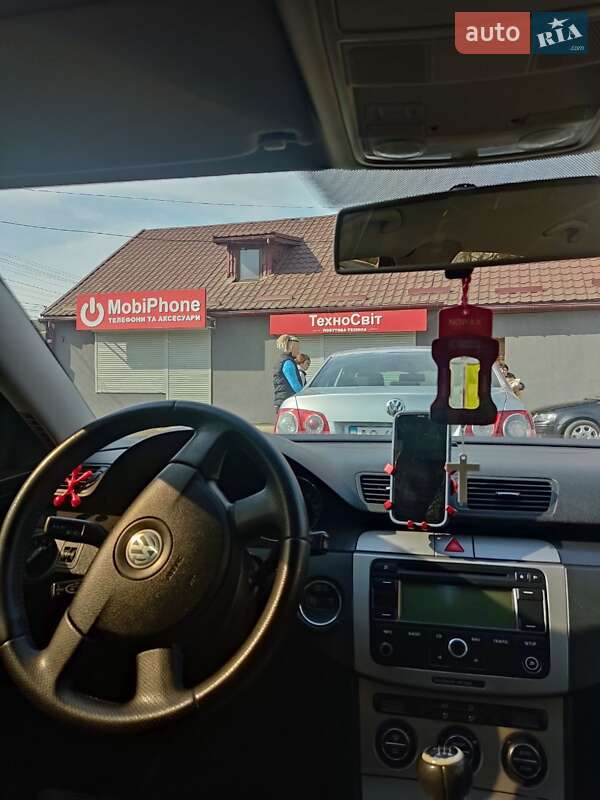 Седан Volkswagen Passat 2006 в Ужгороде