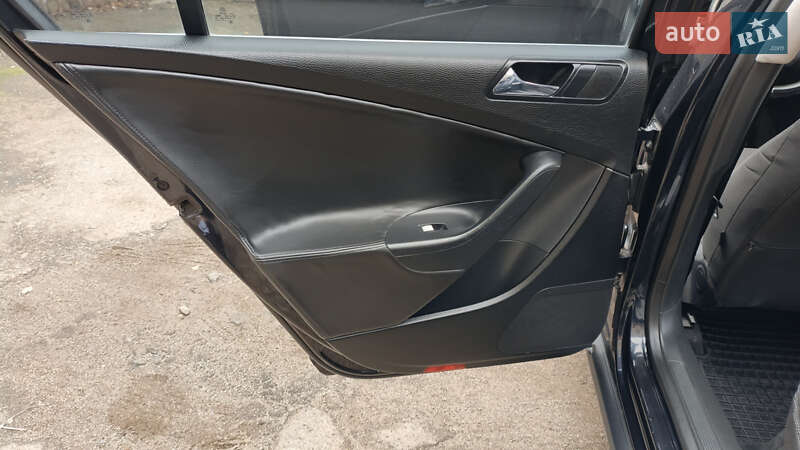 Седан Volkswagen Passat 2006 в Виннице