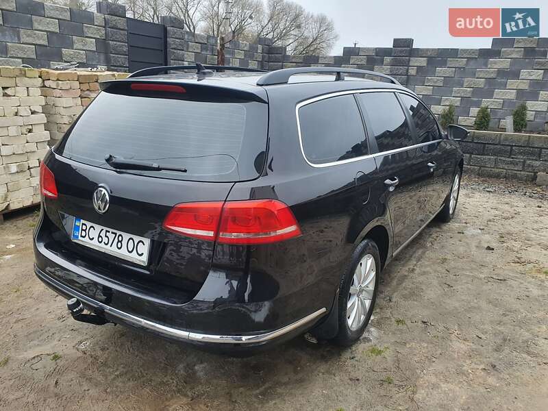 Универсал Volkswagen Passat 2012 в Ровно