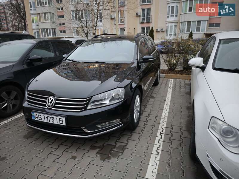 Универсал Volkswagen Passat 2014 в Киеве