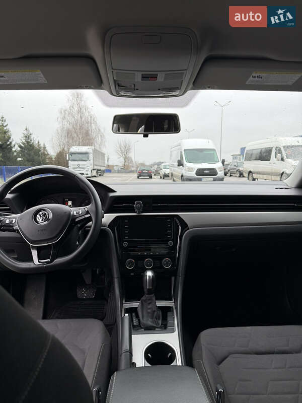 Седан Volkswagen Passat 2021 в Ковеле