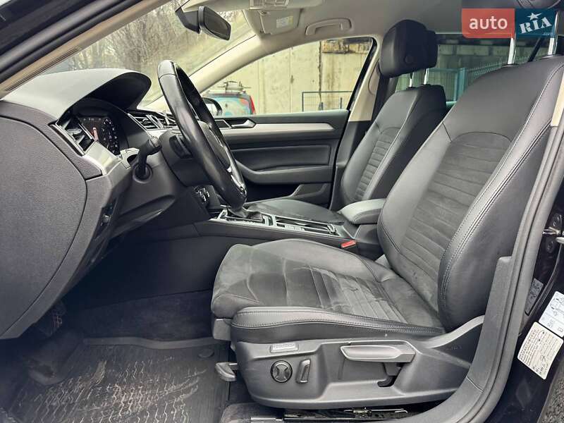 Универсал Volkswagen Passat 2017 в Днепре фото 8 Универсал Volkswagen Passat 2017 в Днепре