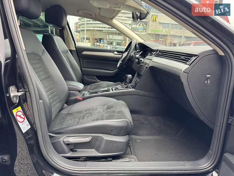 Универсал Volkswagen Passat 2017 в Днепре фото 13 Универсал Volkswagen Passat 2017 в Днепре