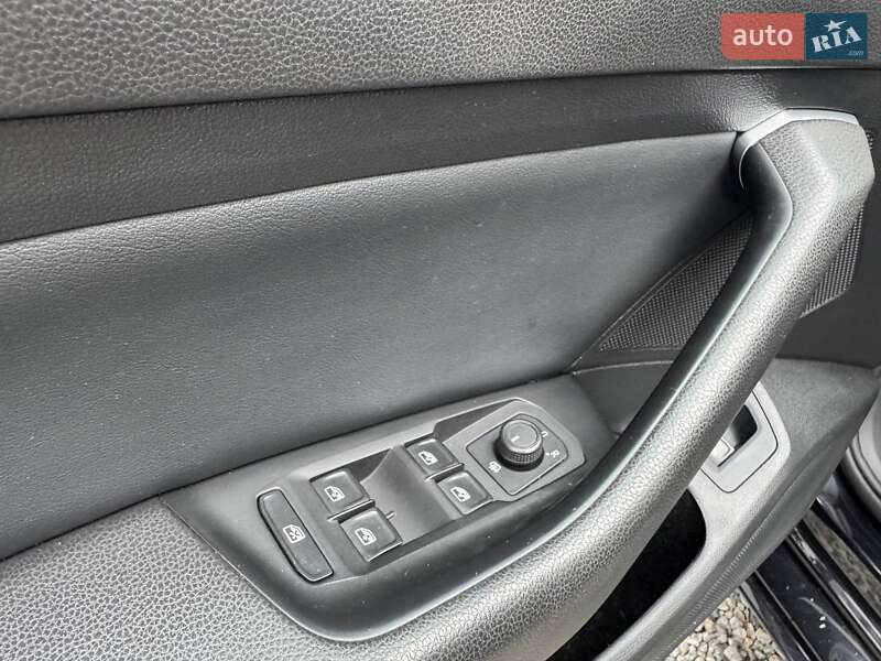 Универсал Volkswagen Passat 2017 в Днепре фото 18 Универсал Volkswagen Passat 2017 в Днепре