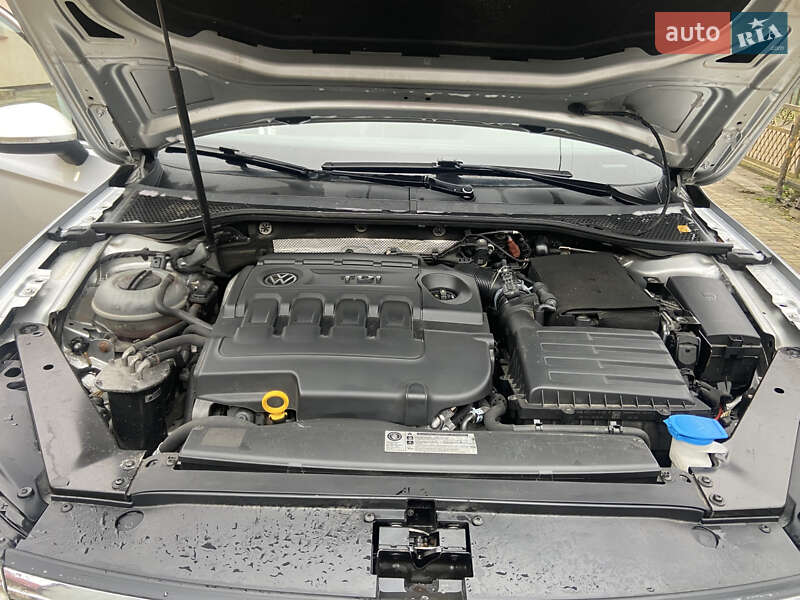 Универсал Volkswagen Passat 2016 в Яворове