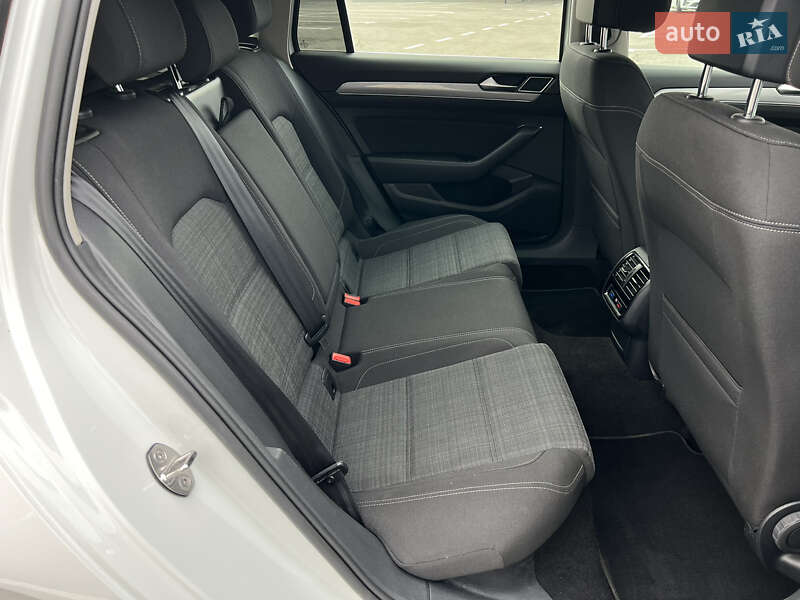 Универсал Volkswagen Passat 2021 в Дубно фото 35 Универсал Volkswagen Passat 2021 в Дубно