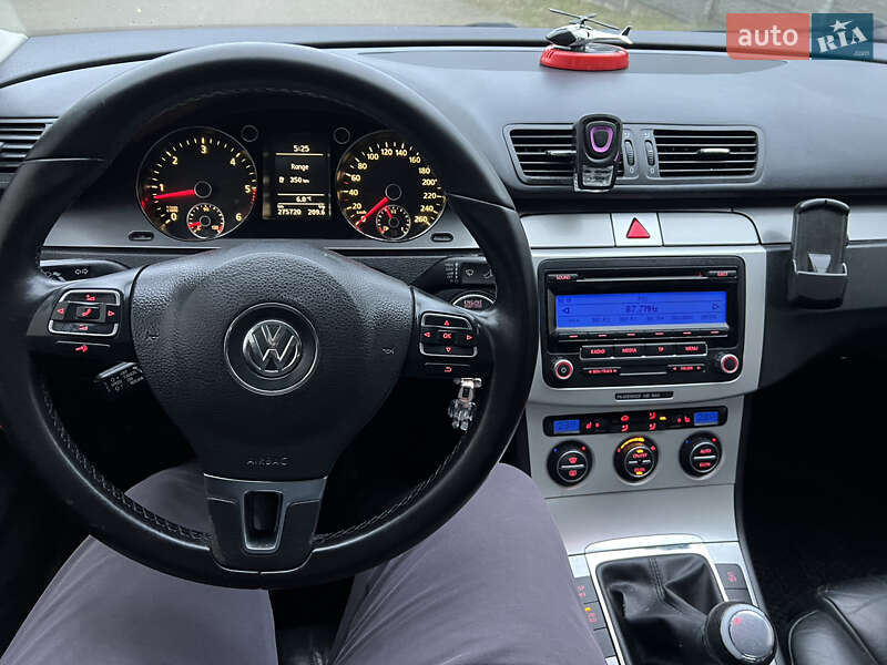 Седан Volkswagen Passat 2009 в Чернівцях фото 24 Седан Volkswagen Passat 2009 в Чернівцях