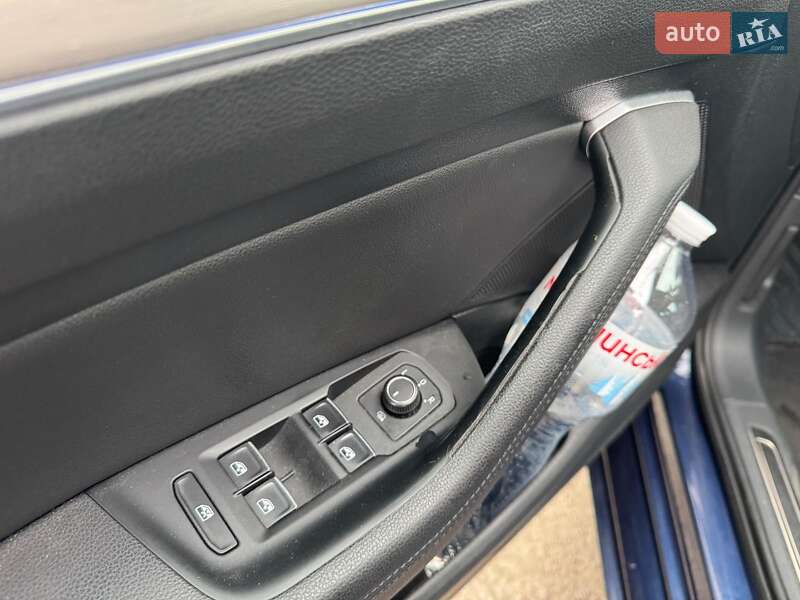 Универсал Volkswagen Passat 2017 в Запорожье фото 18 Универсал Volkswagen Passat 2017 в Запорожье