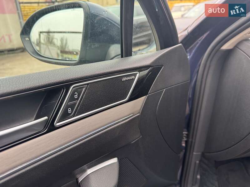 Универсал Volkswagen Passat 2017 в Запорожье фото 21 Универсал Volkswagen Passat 2017 в Запорожье