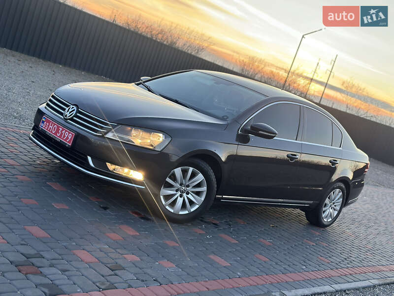 Volkswagen Passat 2011