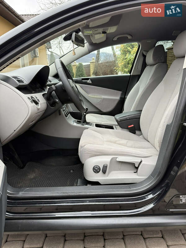 Универсал Volkswagen Passat 2005 в Косове