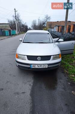 Седан Volkswagen Passat 1997 в Никополе