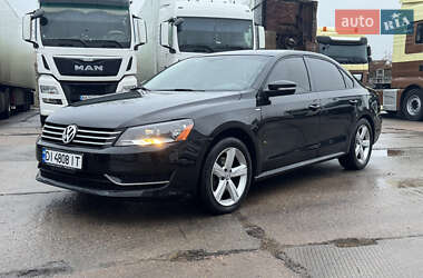 Седан Volkswagen Passat 2012 в Киеве