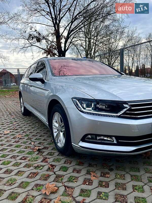 Універсал Volkswagen Passat 2015 в Мукачевому
