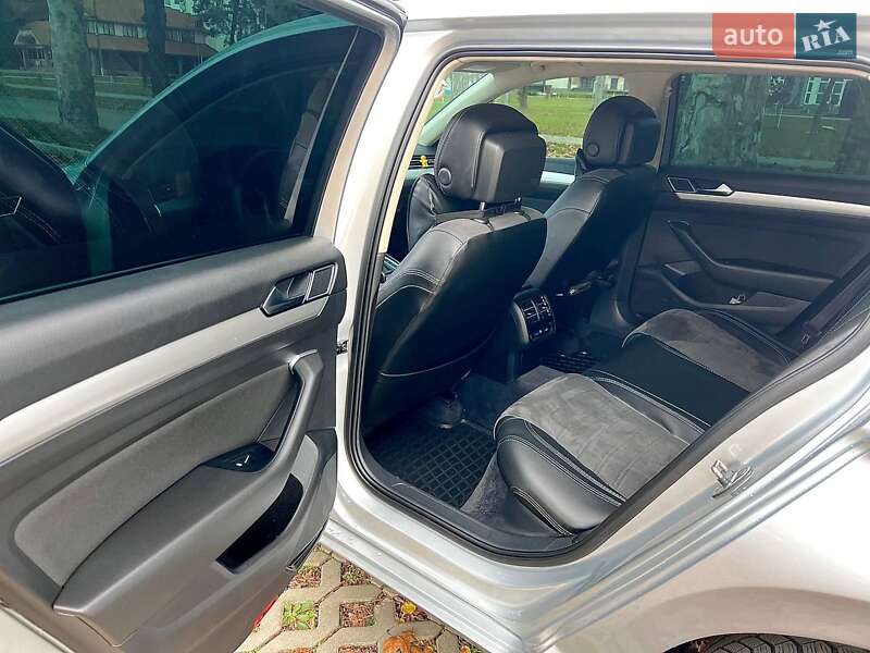 Універсал Volkswagen Passat 2015 в Мукачевому