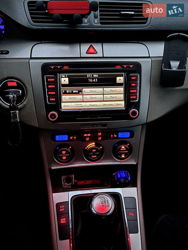 Универсал Volkswagen Passat 2008 в Львове