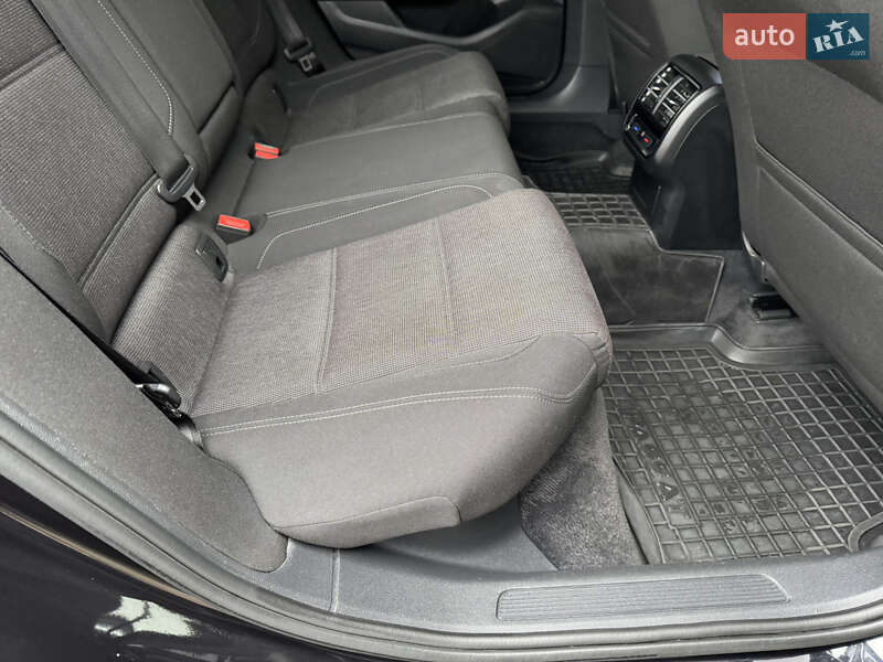 Седан Volkswagen Passat 2015 в Звягеле фото 30 Седан Volkswagen Passat 2015 в Звягеле