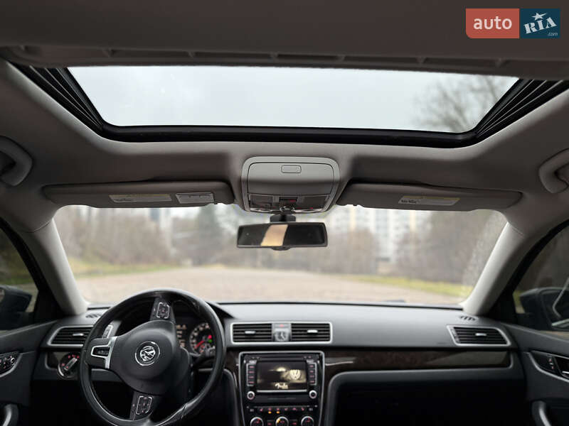 Седан Volkswagen Passat 2014 в Тернополе