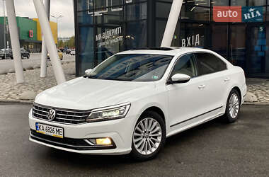 Седан Volkswagen Passat 2017 в Киеве