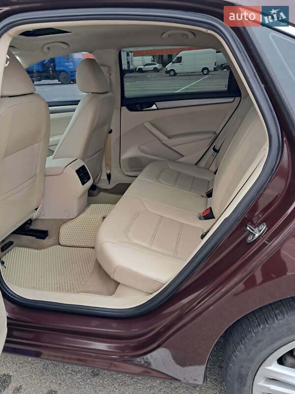 Седан Volkswagen Passat 2014 в Кривом Роге