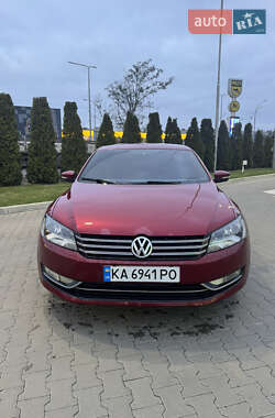 Седан Volkswagen Passat 2015 в Києві