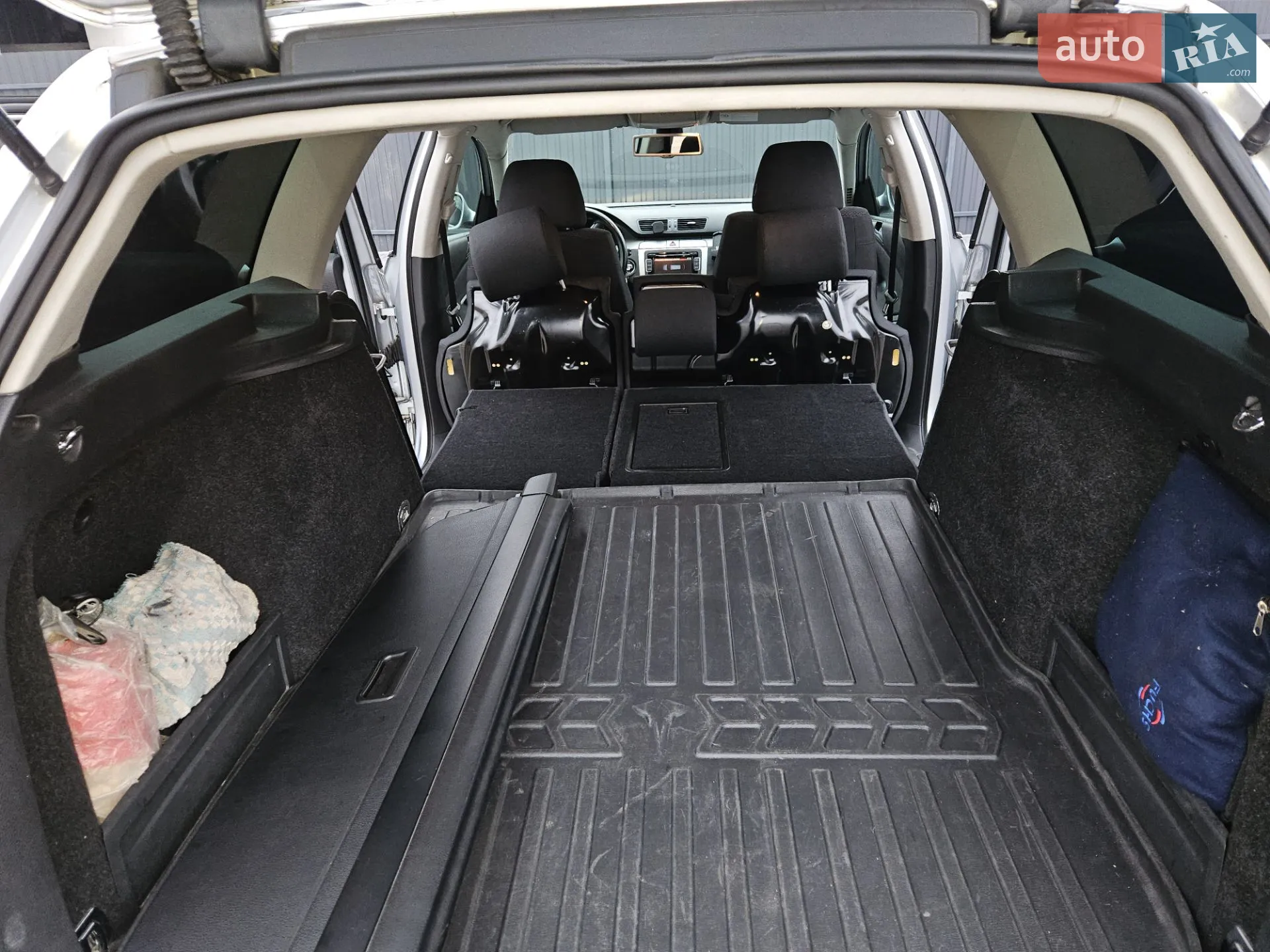 2010 Volkswagen Passat - мініатюра 7