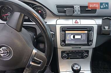 Універсал Volkswagen Passat 2010 в Ужгороді