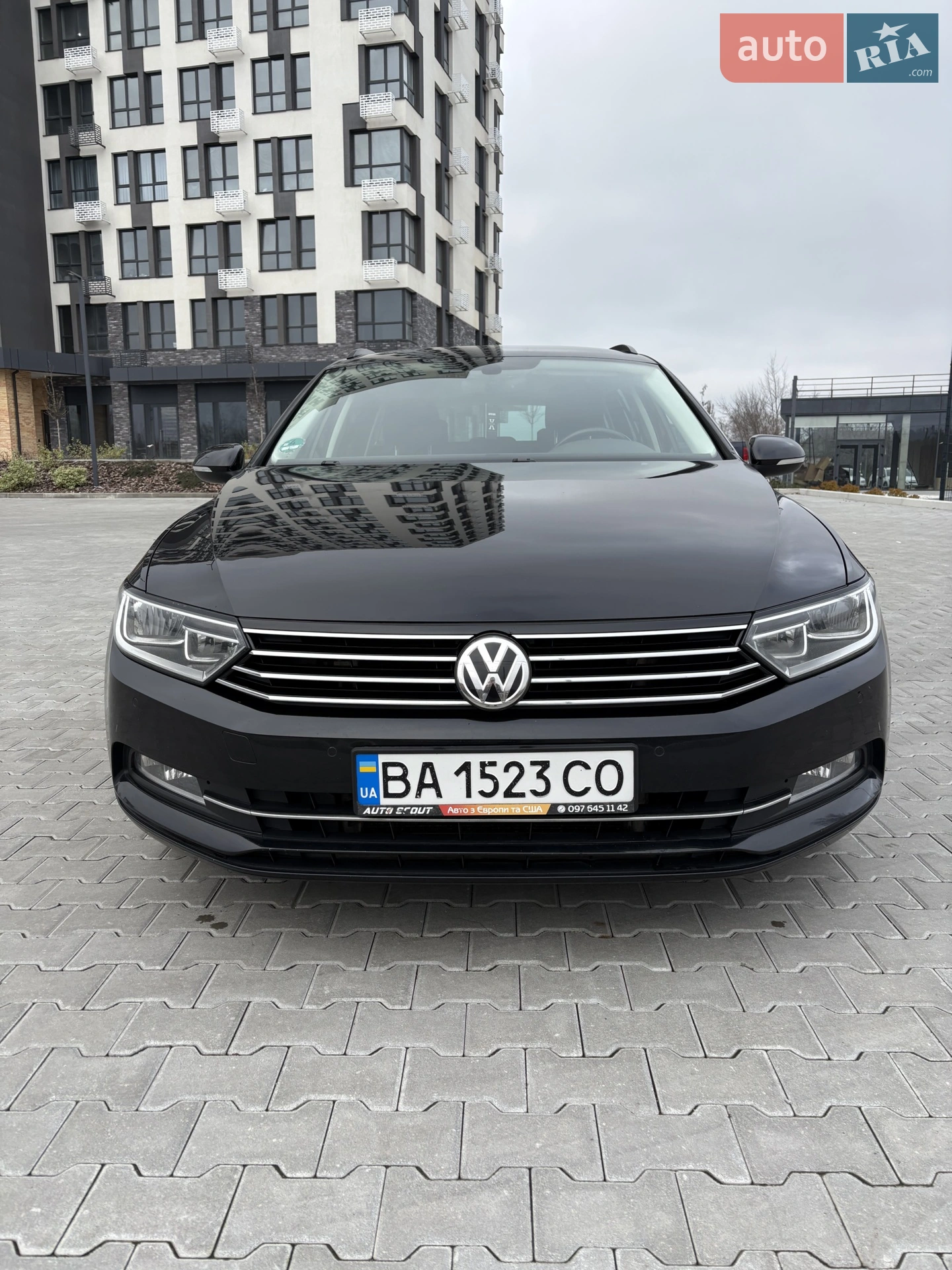 2017 Volkswagen Passat - фото 1