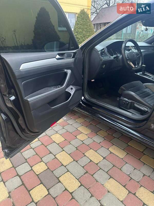 Универсал Volkswagen Passat 2018 в Львове фото 20 Универсал Volkswagen Passat 2018 в Львове