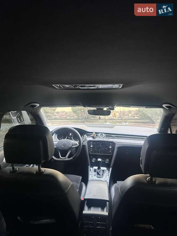 Универсал Volkswagen Passat 2018 в Львове фото 24 Универсал Volkswagen Passat 2018 в Львове