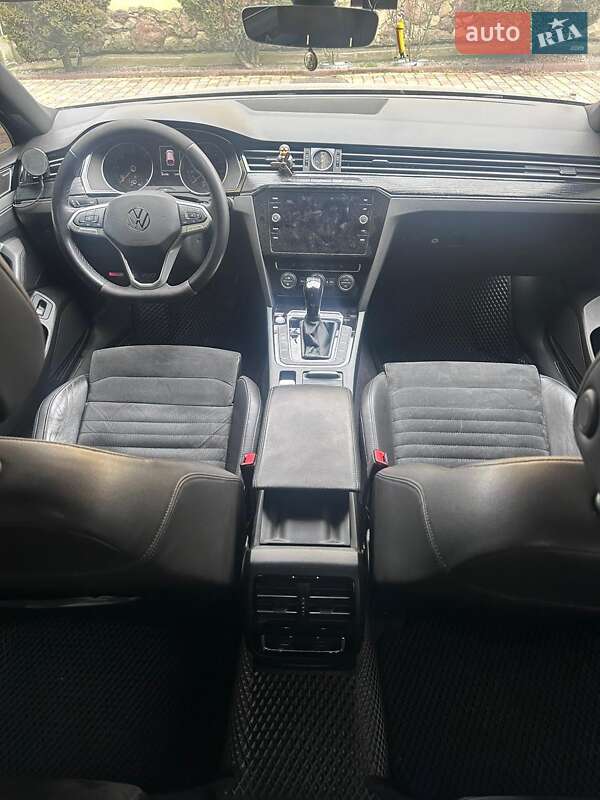 Универсал Volkswagen Passat 2018 в Львове фото 26 Универсал Volkswagen Passat 2018 в Львове