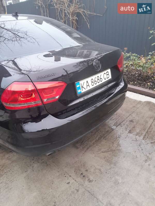Седан Volkswagen Passat 2013 в Киеве