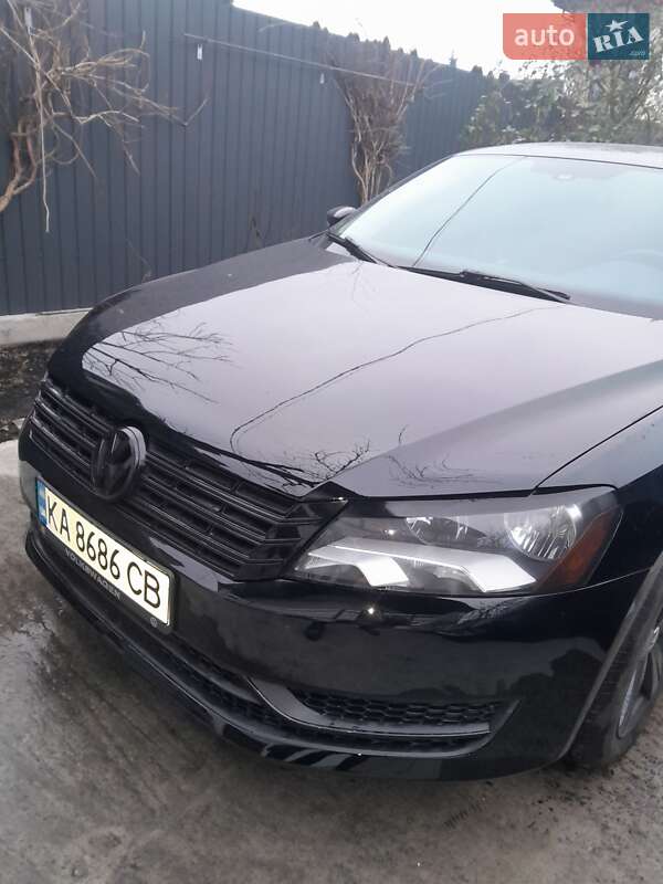 Седан Volkswagen Passat 2013 в Киеве