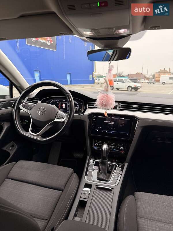 Универсал Volkswagen Passat 2020 в Виннице