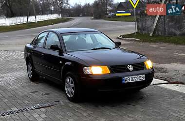 Седан Volkswagen Passat 2000 в Вінниці